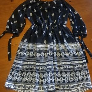 Black And White Quarter Sleeve Dress